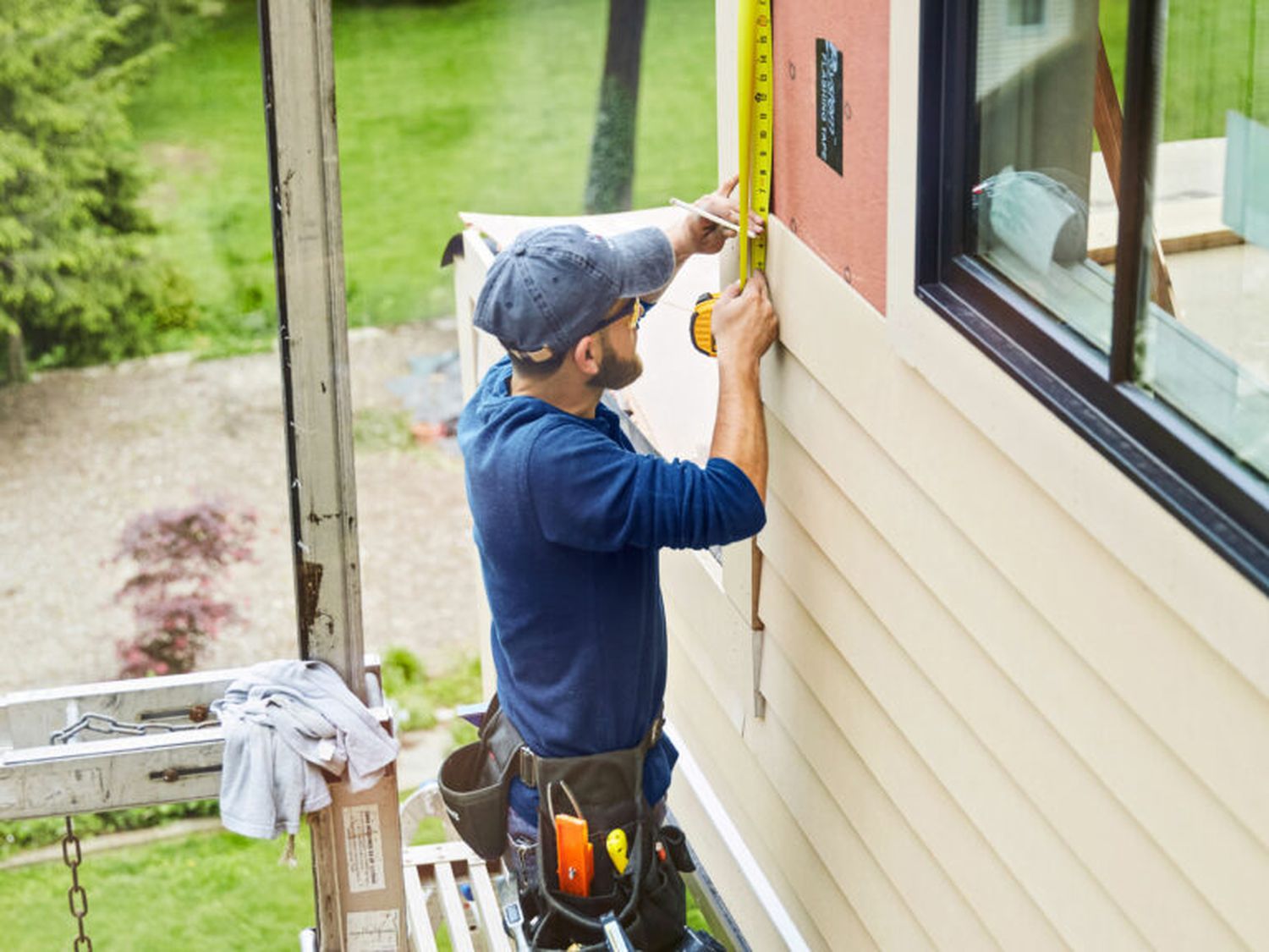 Tip #5: Exterior Excellence: Siding and Walls Inspection Made Simple!